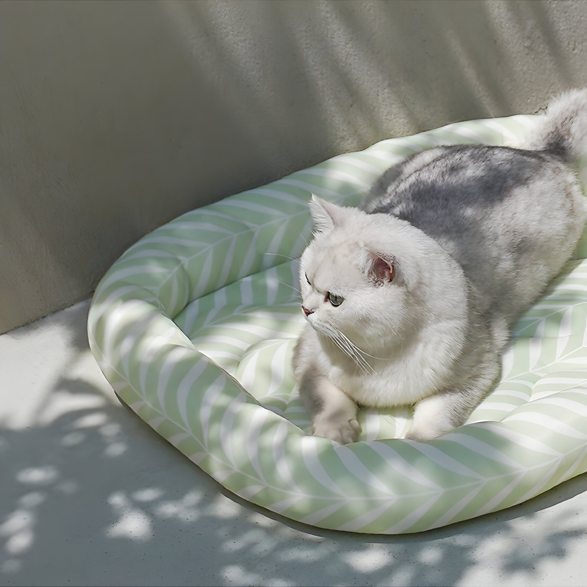 Japandi Cooling Pet Bed - Mint